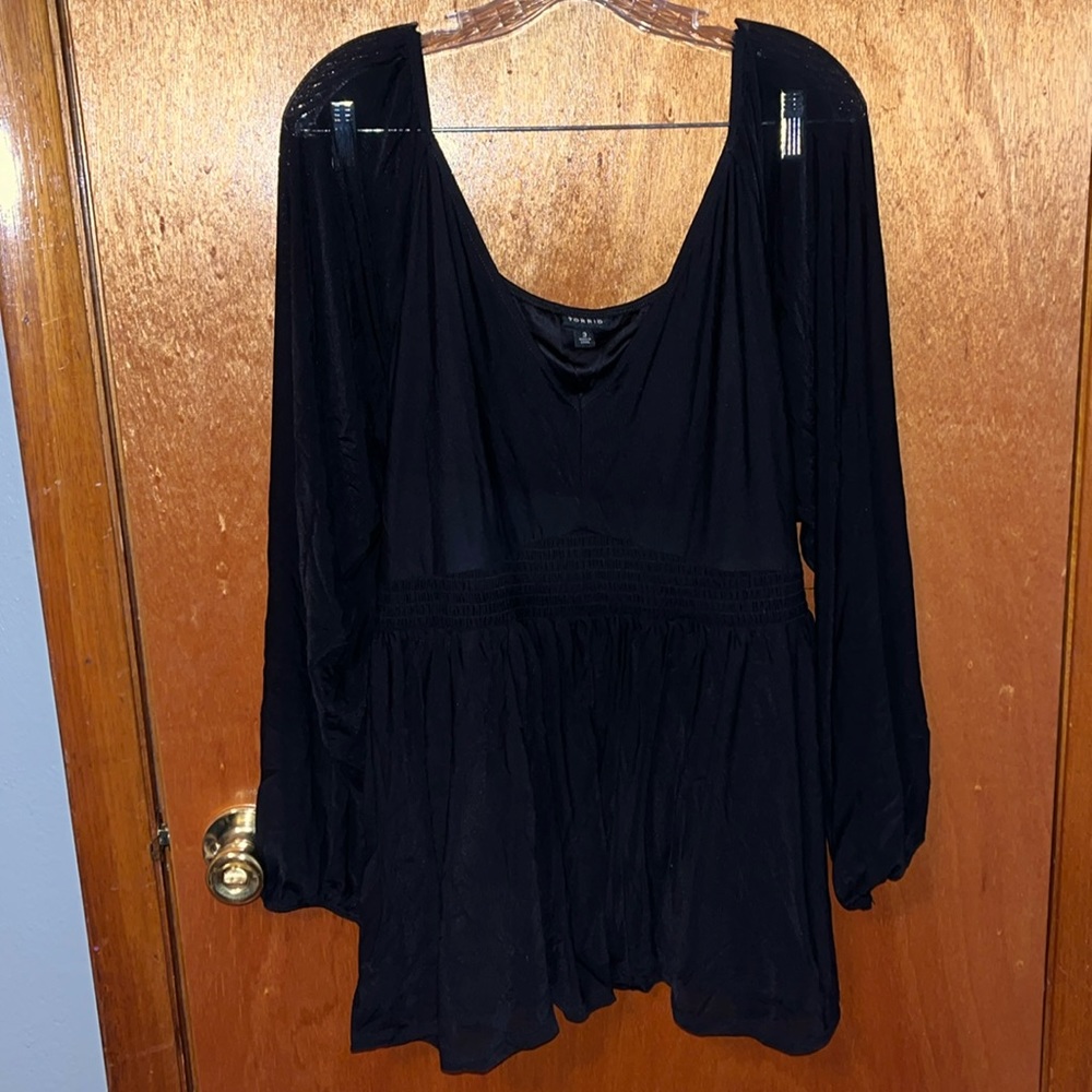 Black Lightweight Shirt With Mesh Sleeves